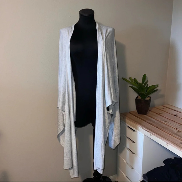 Lululemon Free To Coast Wrap Shawl Poncho OS - Picture 4 of 8